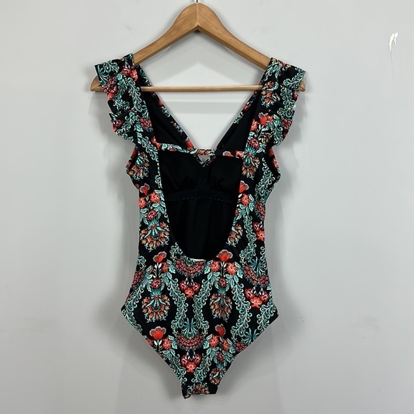 Jessica Simpson Estilo Black Floral Ruffle One-Piece
Swimsuit - Picture 6 of 11